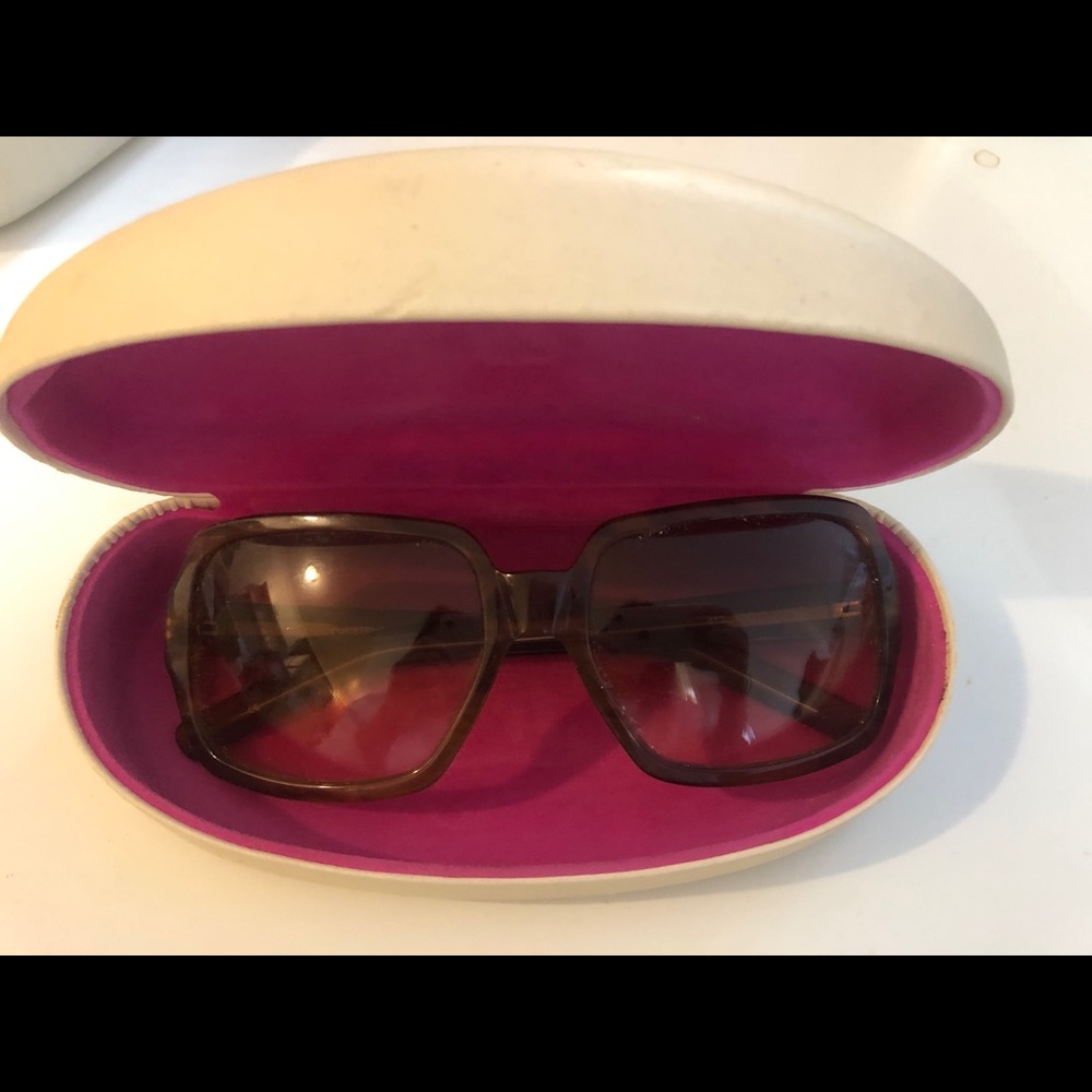 Sunglasses DVF